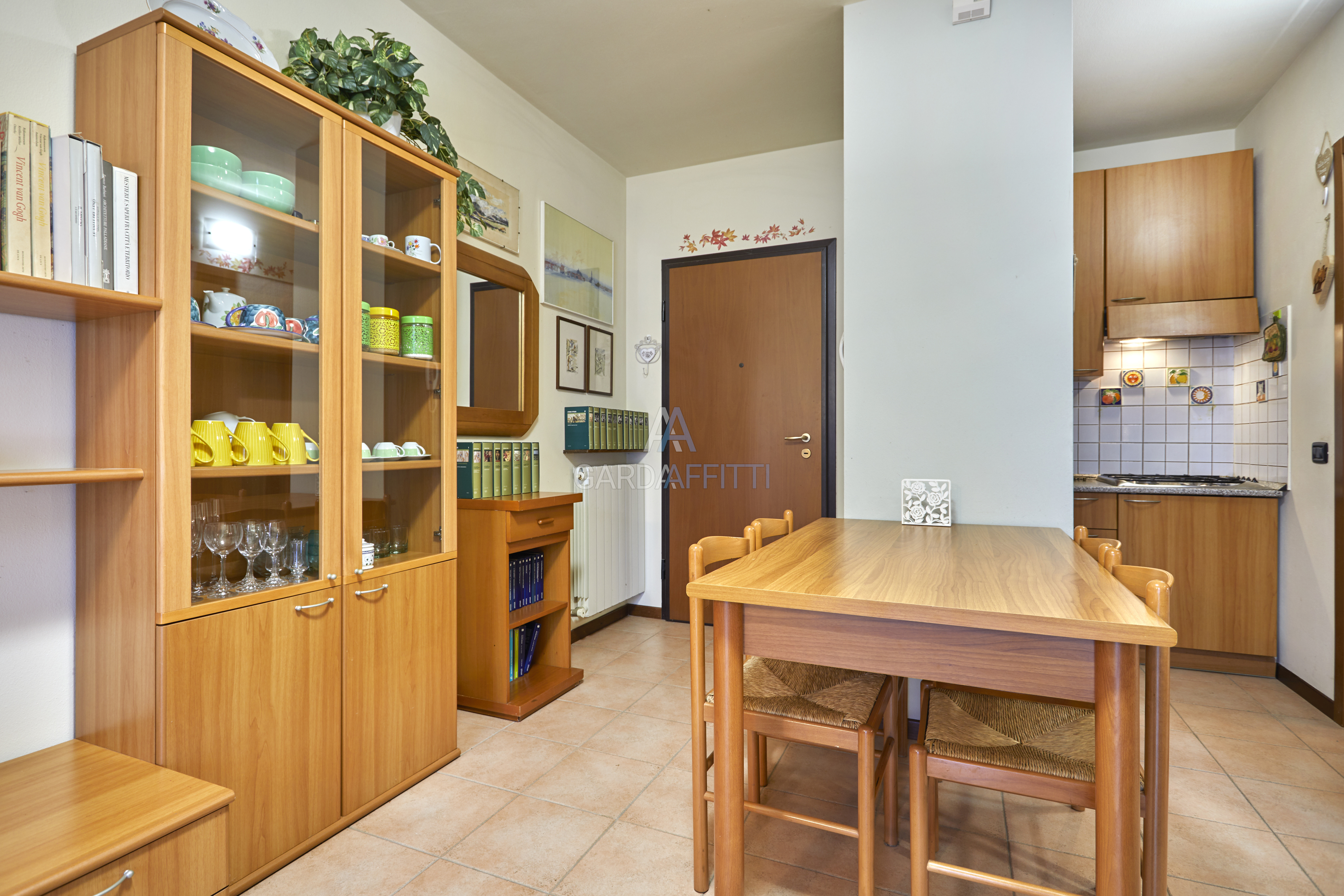 Classico - Arredi tradizionali e/o datati, da rinfrescare.